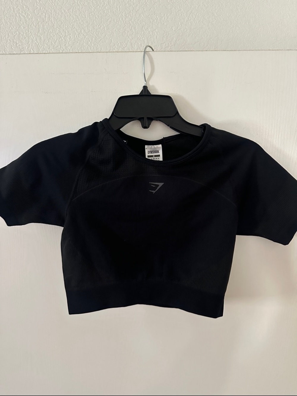 Gymshark Black Seamless Crop Top - Women's Short Sleeve Active Tee